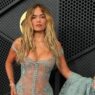 Karol G dona 1.2 mdd a víctimas de terremoto en Colombia