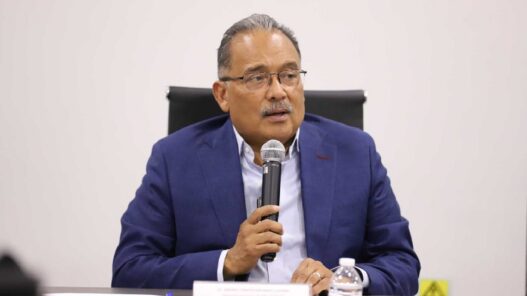 Andrés Mijes lidera preferencia en Morena por gubernatura NL