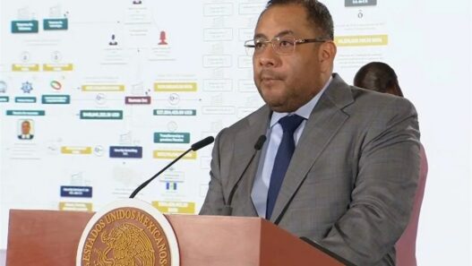México anuncia plan 2025 para fortalecer la educación pública