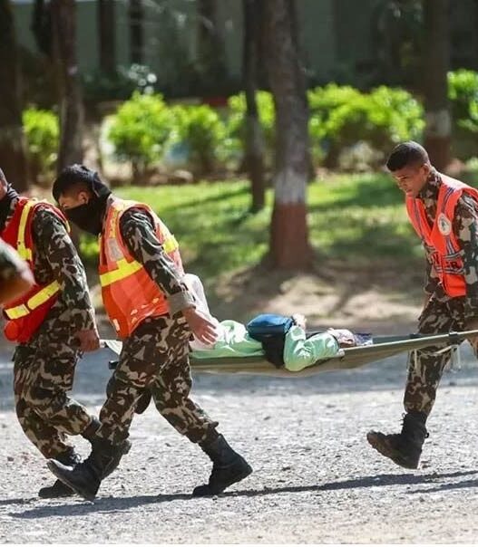 Deslaves por lluvias monzónicas dejan 538 muertos en Nepal