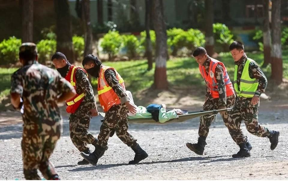Deslaves por lluvias monzónicas dejan 538 muertos en Nepal