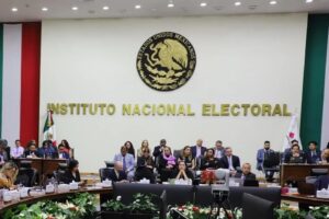 Marco Baños alerta sobre fracturas internas en el INE