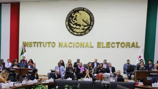 Marco Baños alerta sobre fracturas internas en el INE