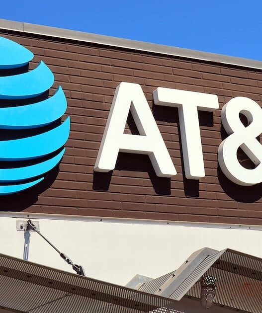 Ingresos de AT&T México suben 13.2% previo a venta a Televisa
