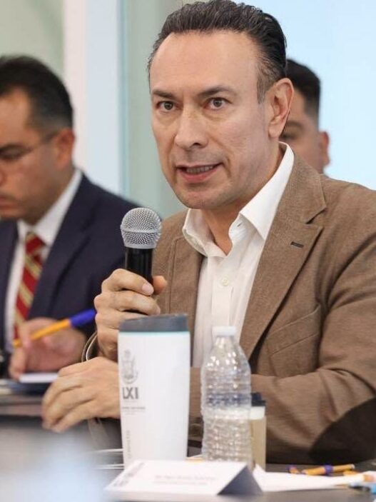 Arturo Maximiliano busca liderar Comités de Morena en Querétaro