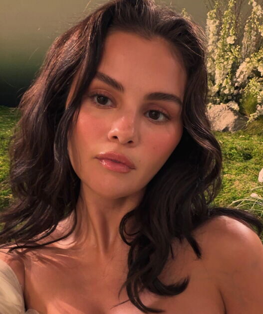 Selena Gomez admite que el vapeo con nicotina afectó su voz