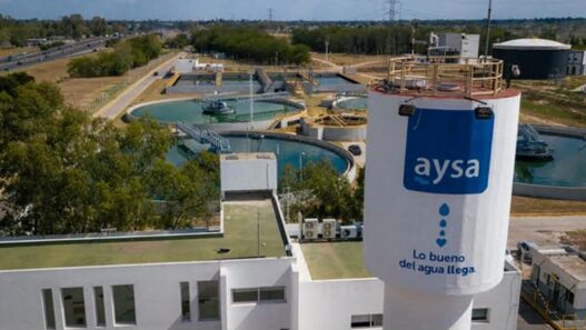 Argentina privatiza AySA: Filiberti adquiere 90% por US$340 millones