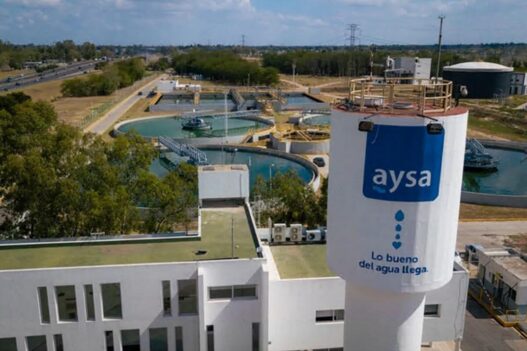 Argentina privatiza AySA: Filiberti adquiere 90% por US$340 millones